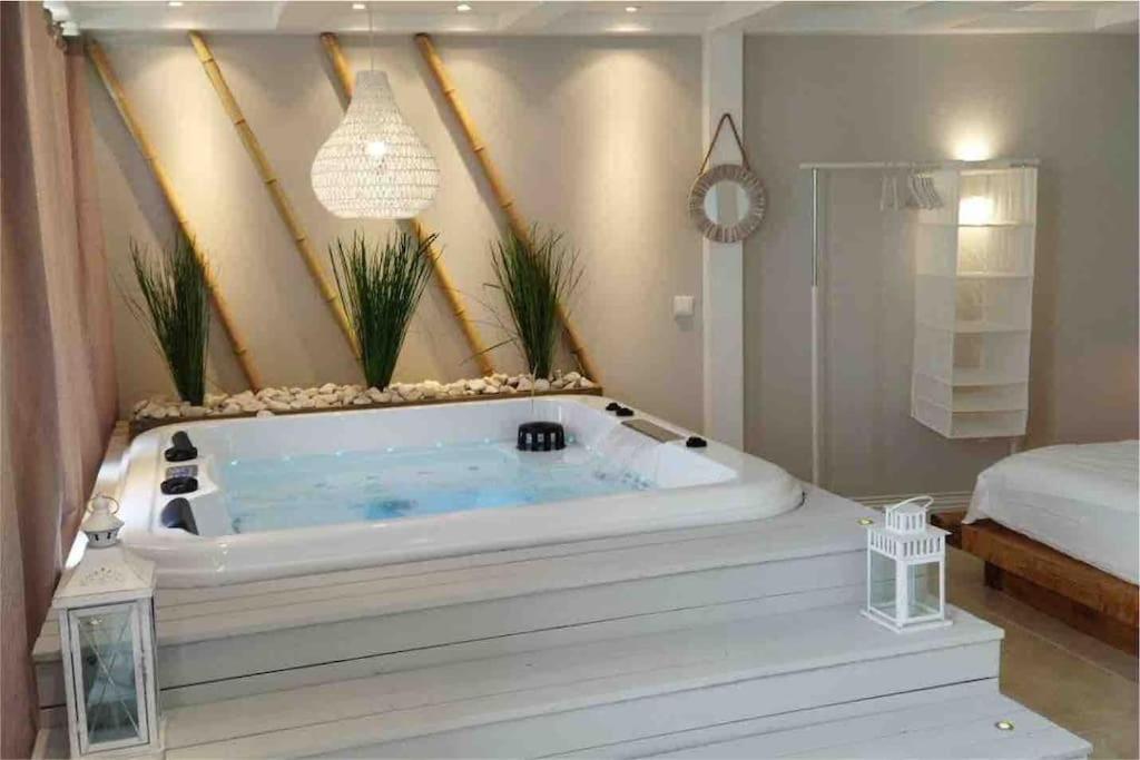 Luxuryvilla With Private Heated Pool And Spa 7P Quarteira Zewnętrze zdjęcie